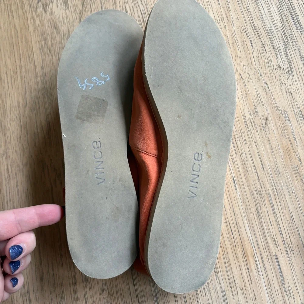 $175 VINCE Coral Orange Leather Slip On Loafer Flats or Mules Women US8.5/EU39.5